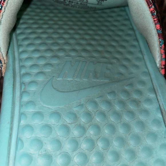 Women Nike flip-flops, size 6 in good condition - Picture 3 of 4
